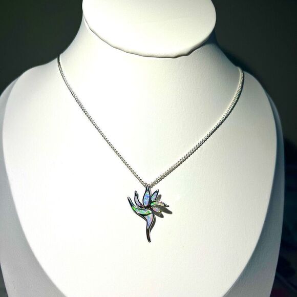 AYD Beautiful White Opal torch Pendant - Picture 4 of 13